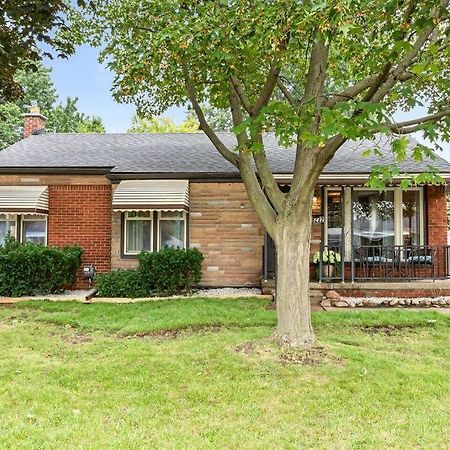 New! Cozy Mid Century Modern Oasis 3Bd Home Roseville Exterior photo